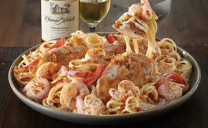 Olive Garden Chicken and Shrimp Carbonara