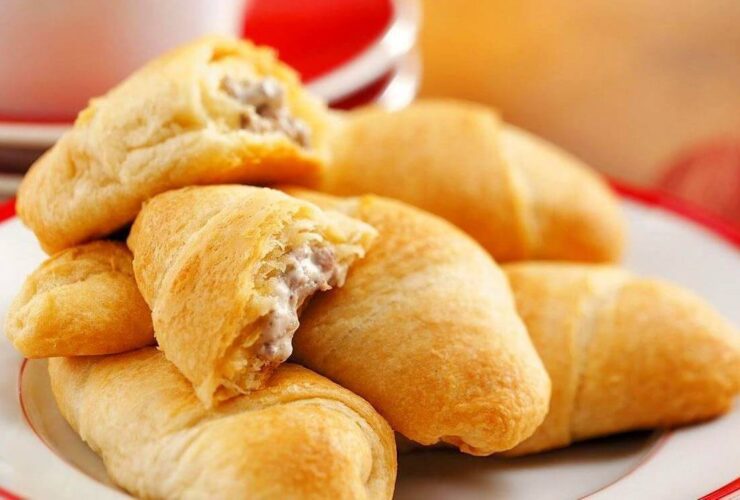 Pioneer Woman Creamy Chicken Stuffed Crescent Rolls