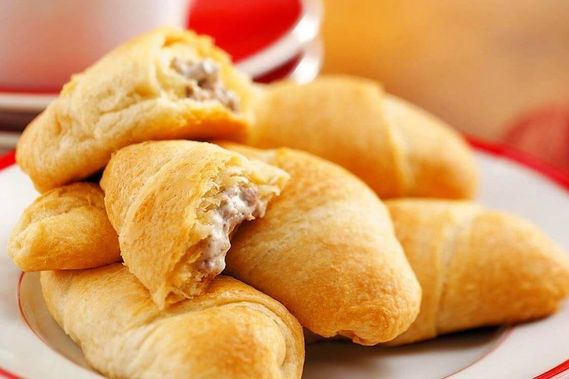 Pioneer Woman Creamy Chicken Stuffed Crescent Rolls