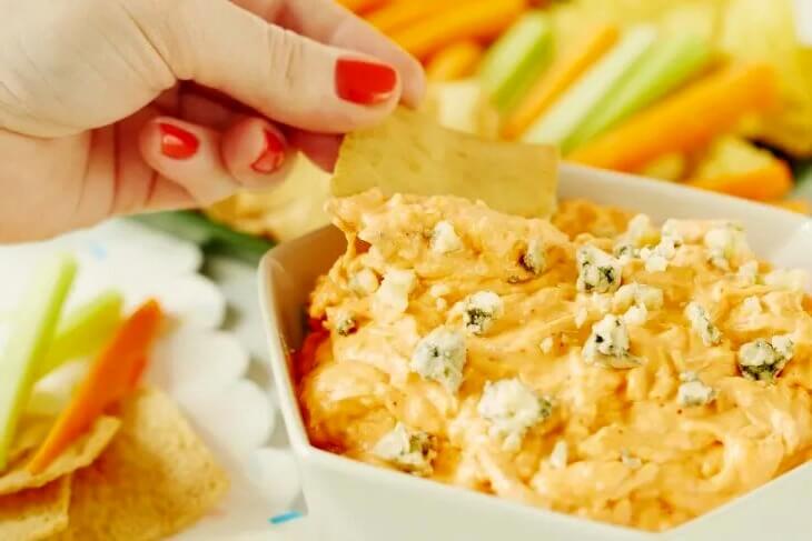 Pioneer Woman Slow Cooker Buffalo Chicken Dip