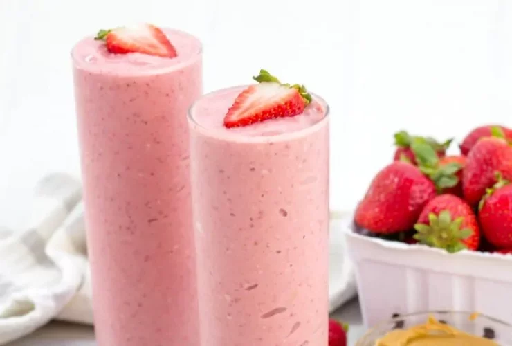 Strawberry Peanut Butter Smoothie Recipe