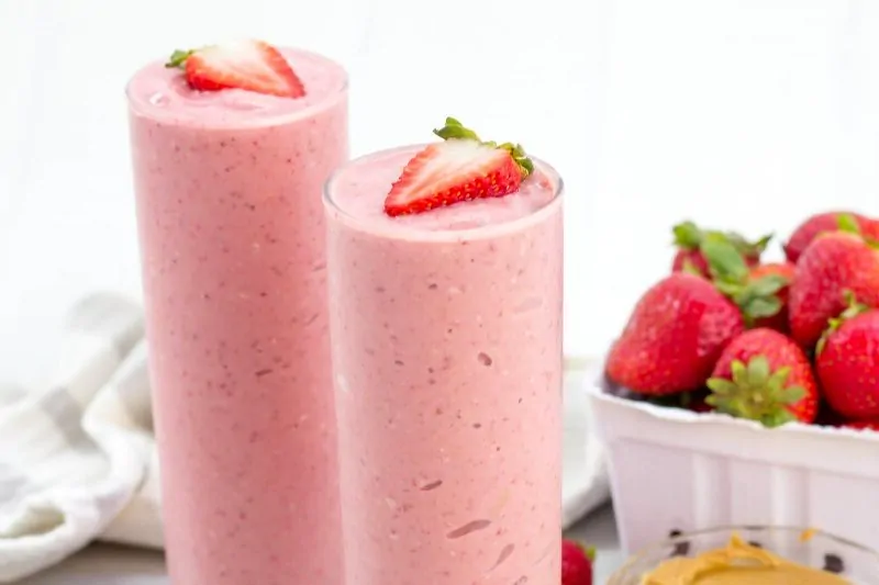 Strawberry Peanut Butter Smoothie Recipe