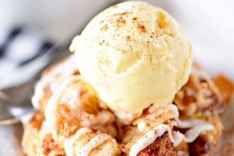 Peach Cobbler Ice Cream