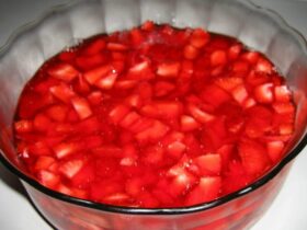 Jello with Fruit Cocktail