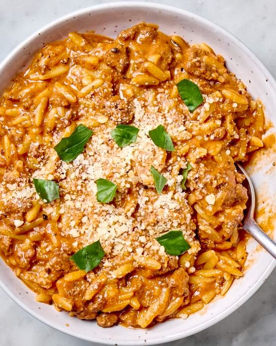 Creamy One-Pot Beef Orzo: A Hearty Delight in Every Bite