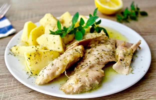 Easy One-Skillet Greek Lemon Chicken and Potatoes