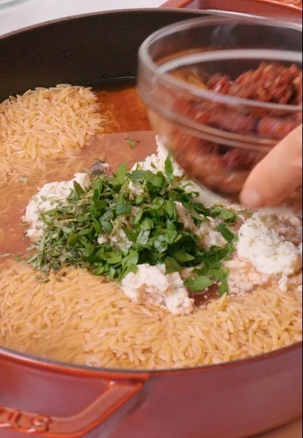 Creamy One-Pot Beef Orzo: A Hearty Delight in Every Bite