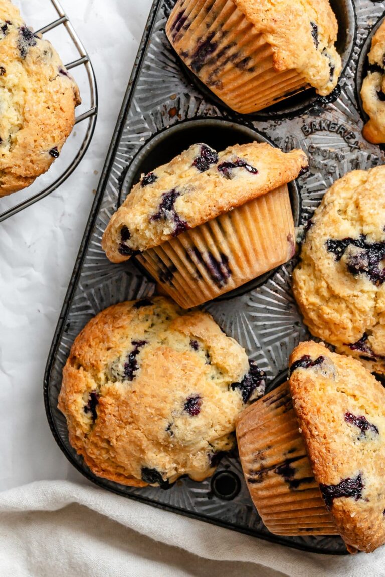 Perfect Blueberry Muffins Recipe – Bakery-Style Fluffy & Bursting with Berries