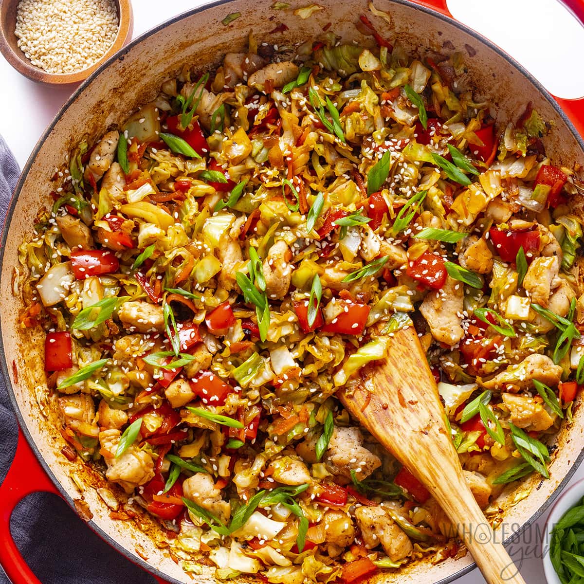 Cabbage Stir Fry — Fast Garlic-Ginger Skillet with Soy & Sesame