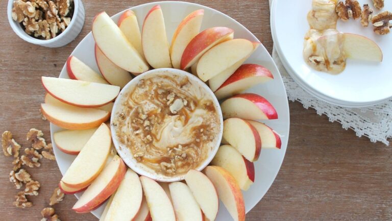 Greek Yogurt Caramel Apple Dip — Creamy, Dreamy & Surprisingly Good for You